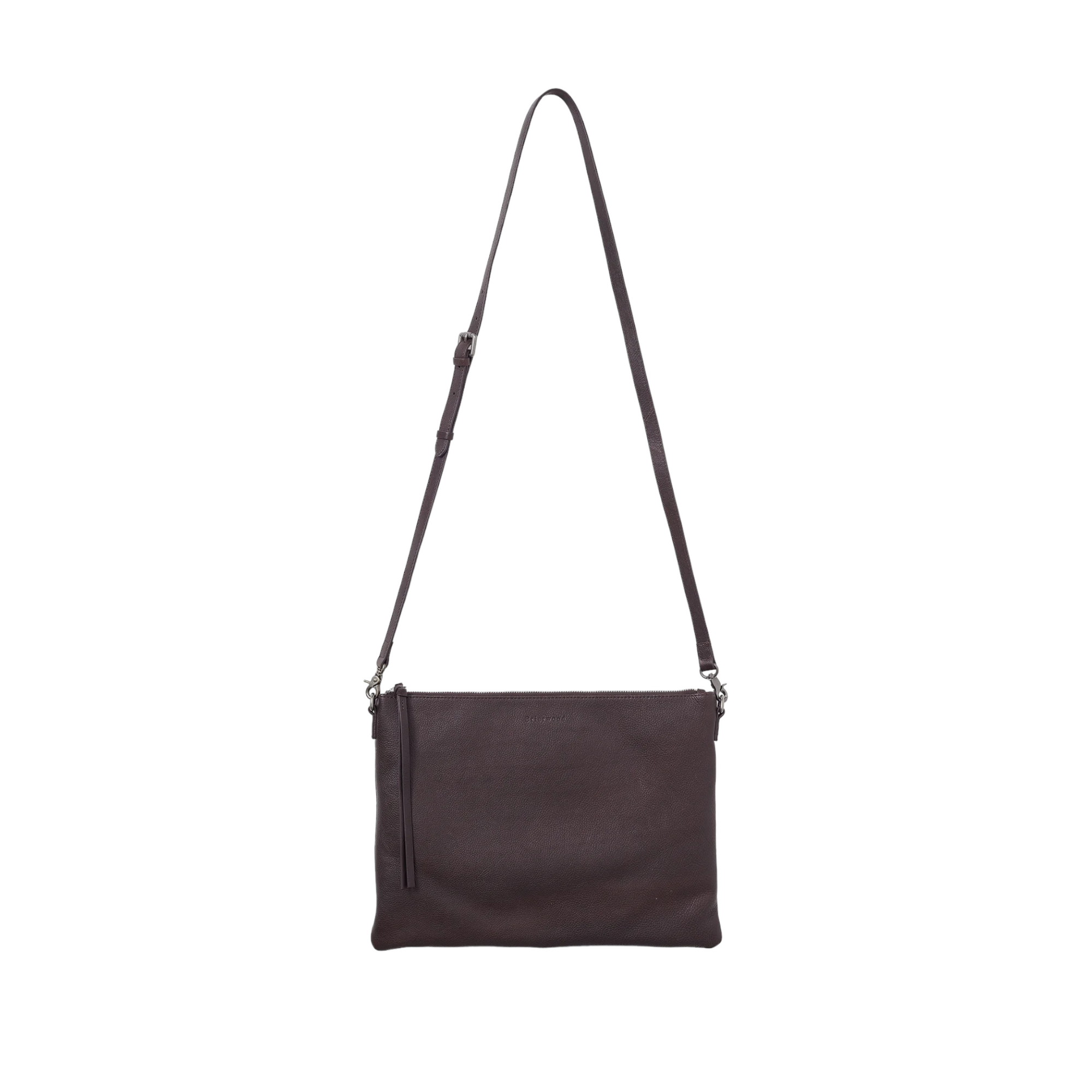 Front view of stevie chocolate briarwood bag. Long shoulder strap with top strap with a tassle attached to the zip along the top of the bag. Dark Chocolate tubled leather look. Available with shoe&me Mount Maunganui Tauranga NZ.