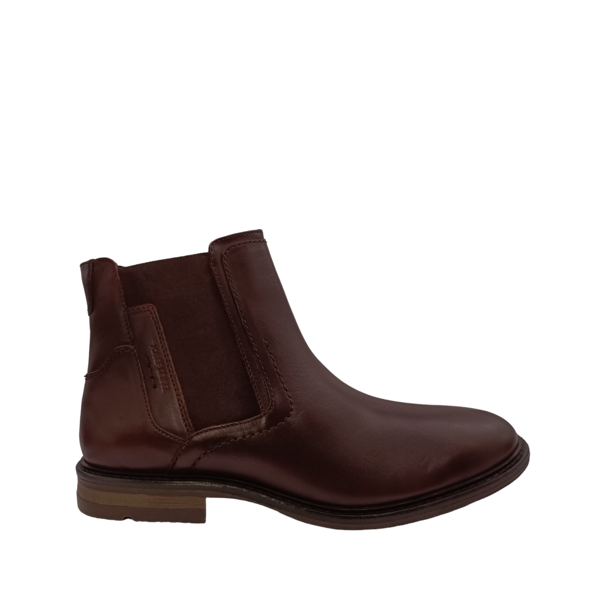 Side angle view of Earl 08 from Josef Seibel. Brown leather boot with large gusset. Shop online and instore with shoe&amp;me
