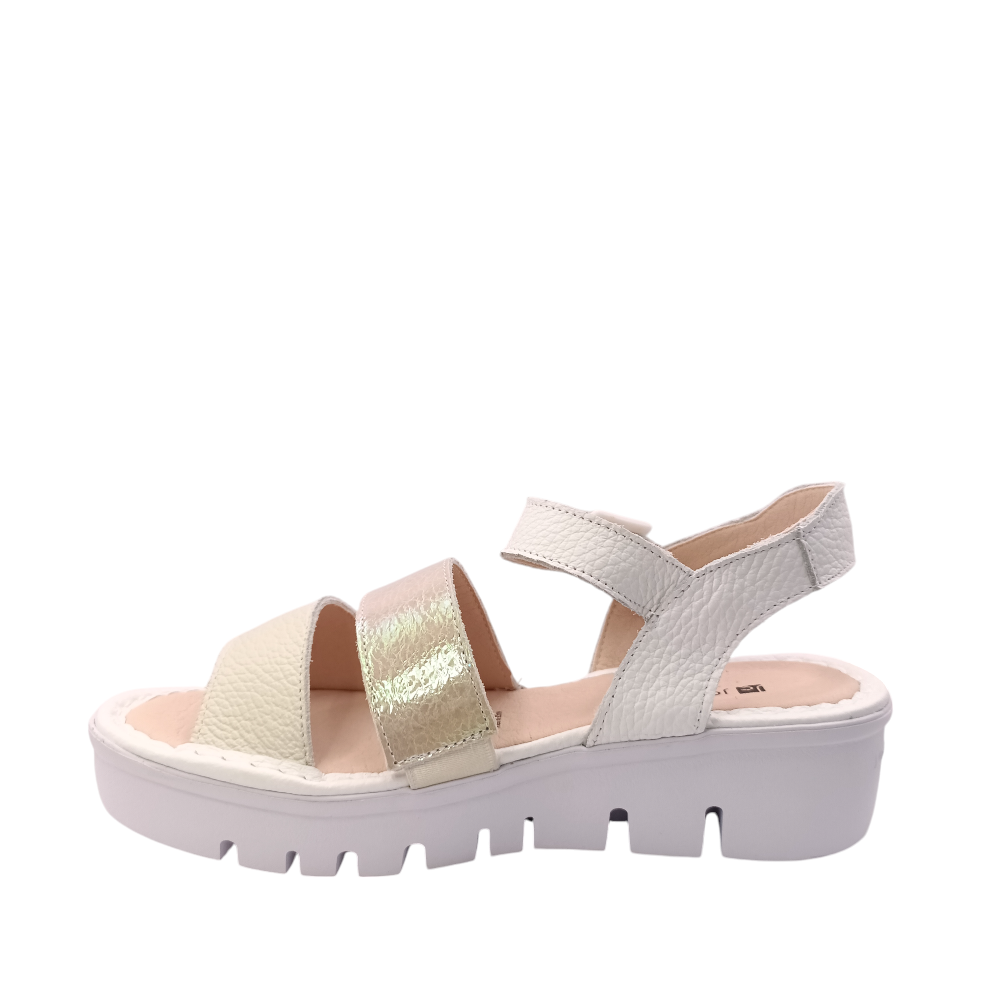 Inner side view of the Julia Platform sandal from Jose Saenz. White ankle strap and beige leather upper over the toes on a leather footbed. A pearl coloured strap over the middle of the foot. White platform sole. Shop Womens Summer Platform Sandals online and in-store with shoe&me Mount Maunganui.